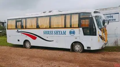 Vaishnav Gajraj Travels Bus-Side Image