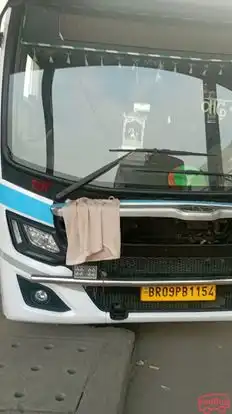 Umanath Tour and Travels Bus-Front Image