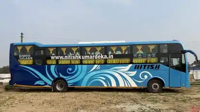 Nitish Roadkingg Bus-Side Image
