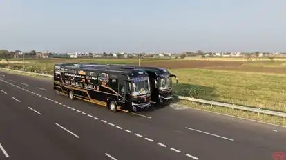 SHIV SAI ELITE TRAVELS Bus-Side Image