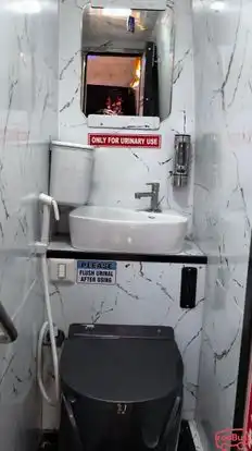 YK Travels Bus-Amenities Image