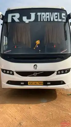 RJ TRAVELS Bus-Front Image