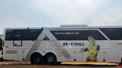 RJ TRAVELS Bus-Side Image