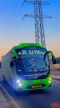 SR Travels Bus-Front Image