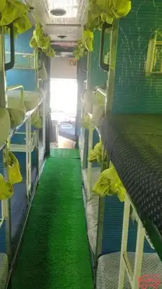 VEL'S AMARNATH Bus-Front Image