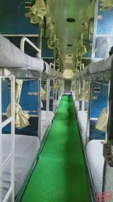 VEL'S AMARNATH Bus-Front Image