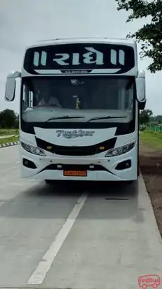 RADHE TRAVELS Bus-Front Image