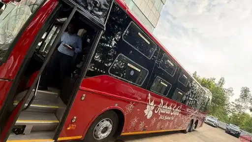 Rabab Safar Bus-Front Image