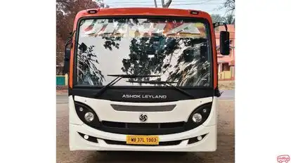 JINIA TRAVELS Bus-Front Image