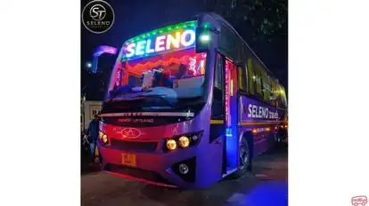 GREEN EXPRESS (Seleno TRAVEL) Bus-Front Image
