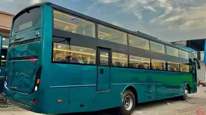 BLink Bus Bus-Side Image