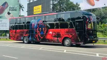 London Travel Lights Bus-Side Image