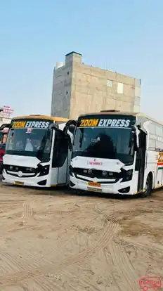 Zoom Express Bus-Front Image