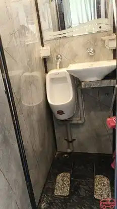 SHREE BALAJI TRAVELS SBG Bus-Amenities Image