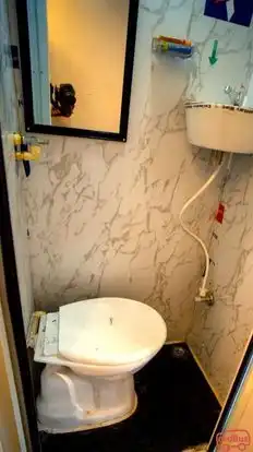 HARI DAS TOUR & TRAVELS Bus-Amenities Image