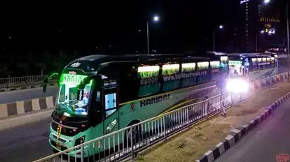 HARI DAS TOUR & TRAVELS Bus-Side Image