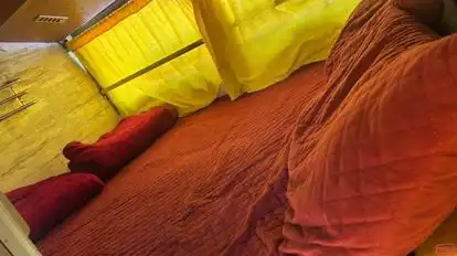 HARI DAS TOUR & TRAVELS Bus-Seats Image