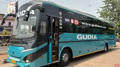 GUDIA TOUR & TRAVELS Bus-Side Image