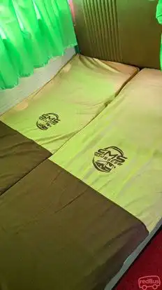 SRI MANJUNATHA BUS SERVICE Bus-Seats Image
