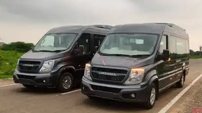 Desert Dunes Tours Bus-Front Image