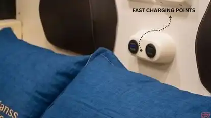 Indianss Express Bus-Amenities Image