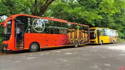 MEKKARA TRAVELS Bus-Side Image
