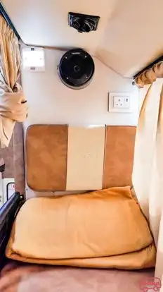 Vignesh TAT Bus-Amenities Image