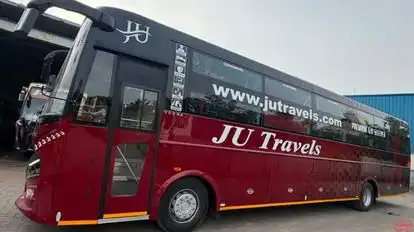 J U TRAVELS Bus-Side Image