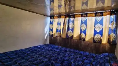 Jangid Vishwakarma Tour & Travels Bus-Seats Image