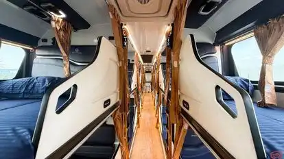 SRISRAVV ROYALE Bus-Seats layout Image