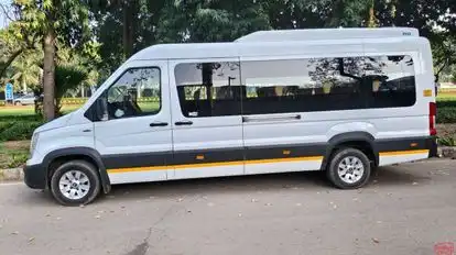 Delhi tour and travels Bus-Side Image