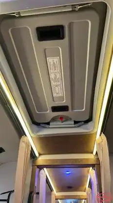 YAARANA TRAVELS Bus-Amenities Image