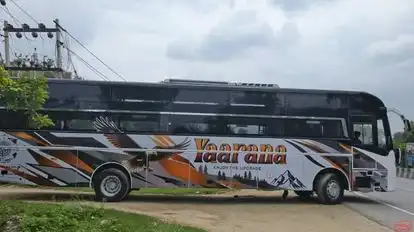 YAARANA TRAVELS Bus-Side Image