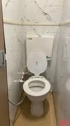 Shubham Travels Bus-Amenities Image