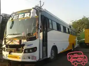 VEERA & SRI KALESWARI TRAVELS Bus-Side Image