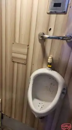 Raj Travels(EXPRESS) Bus-Amenities Image