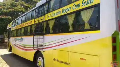 Sri Ganapathy  Travels Bus-Side Image