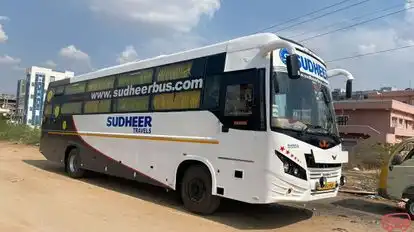 Sudheer Travels  Bus-Side Image