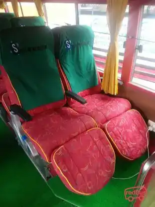 Snow region tours Bus-Front Image