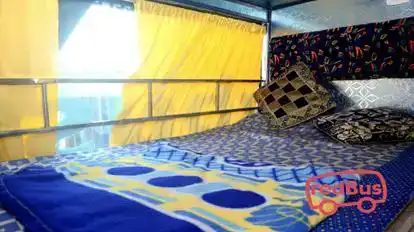 R.S Yadav Travels Bus-Front Image