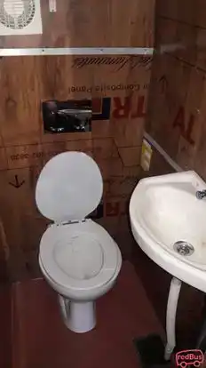 YASHIKA TRAVELS Bus-Amenities Image