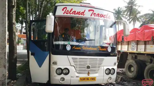 Prakash Travels Bus-Front Image