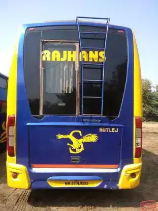 Rajhans Travels, Anjangaon Bus-Front Image