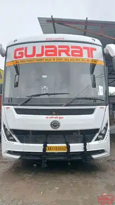 Gujarat Travels Bus-Front Image