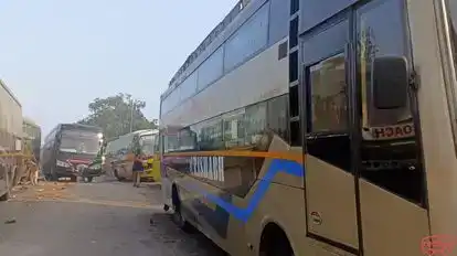 Shri  Rishabh Travels Bus-Side Image