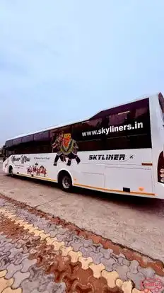 Shree Krishna   Travels Bus-Side Image