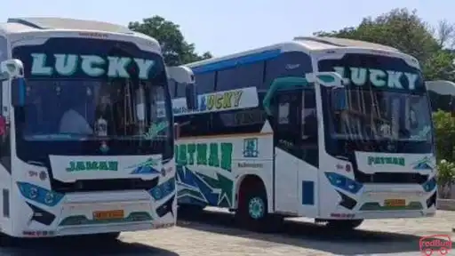 Raffique Travels Bus-Front Image
