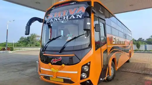 Kanchan   Holidays Bus-Front Image