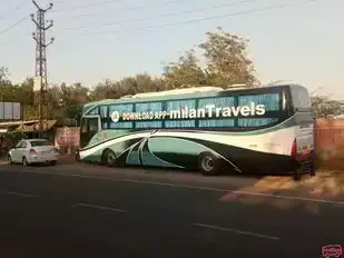 Milan  Travels Bus-Front Image
