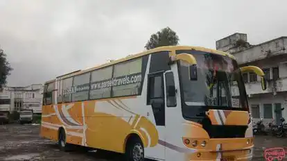 Pareek Travels Bus-Side Image